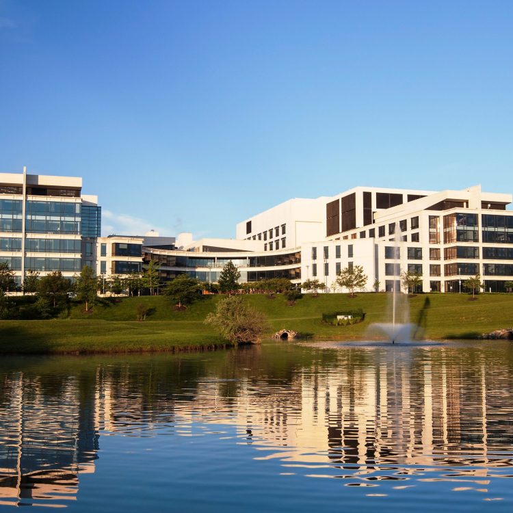 Architectural Image of Gaithersburg Offices of MedImmune by DC Photographer Jeffrey Sauers of Commercial Photographics